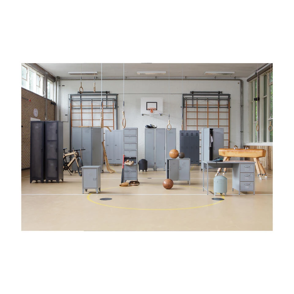 WOOOD Cas Lockerkast 1dr - Metaal - Zwart - 180x38x45,5 5 WOOOD Cas Lockerkast 1dr - Metaal - Zwart - 180x38x45,5 - Afbeelding 3