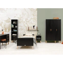 Bopita Floris 3-deurskast - Mat Zwart/Naturel -RoomStyle Verkoopwinkel ce3a0da4b8e84b7b92229f0ad184053f